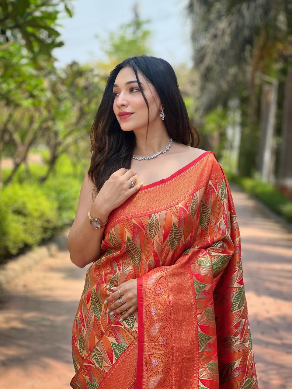 Women's Luxurious Pista Green & Pink Art Silk Saree with Intricate Leaf Weave & Broad Zari Border β Ideal for Festive & Wedding Occasions - Image 19